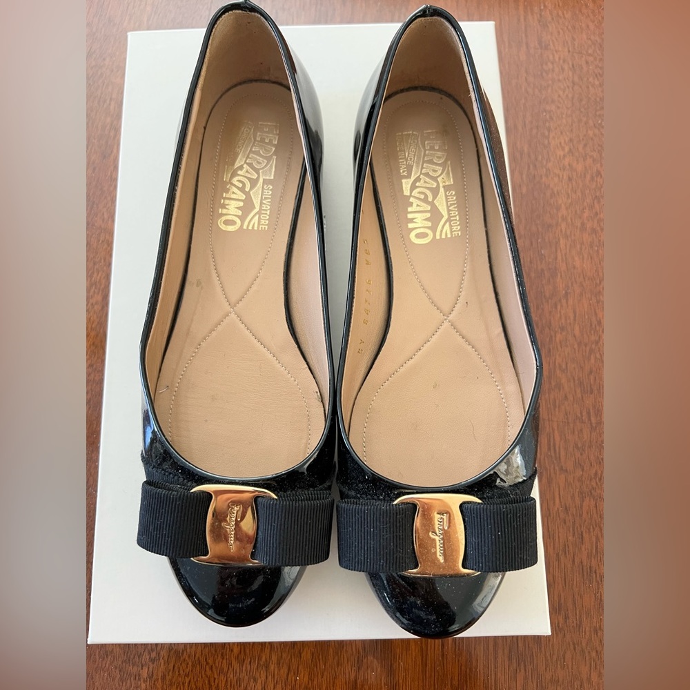 Salvatore Ferragamo flats